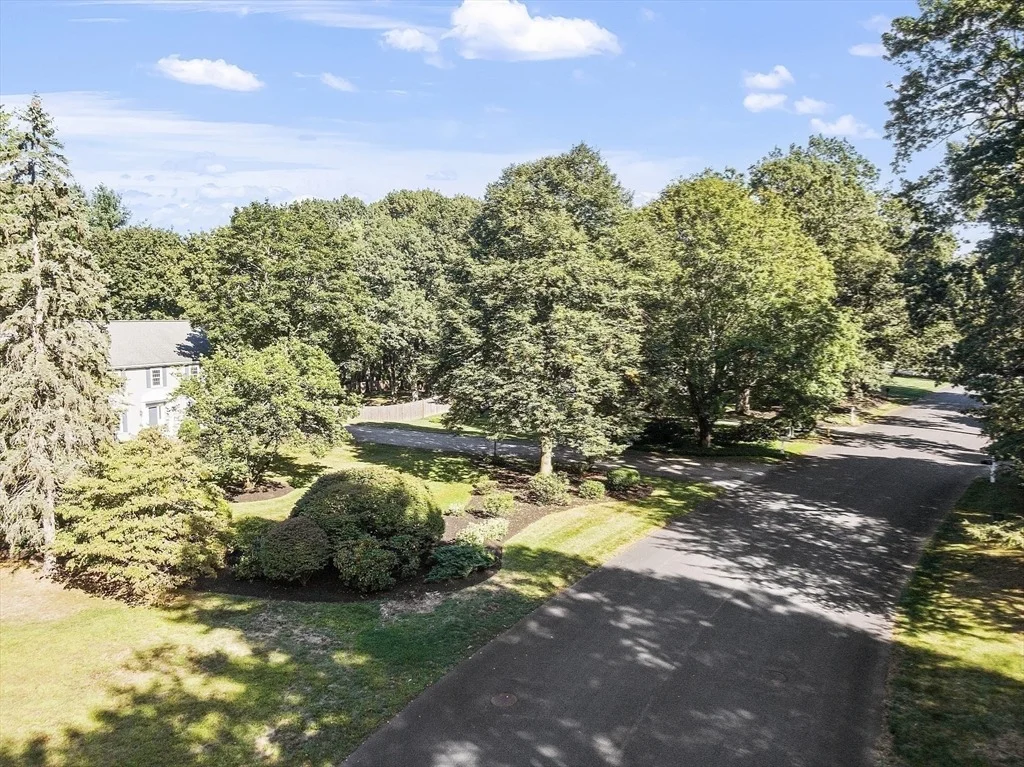 Photo of 25 Algonquin Avenue