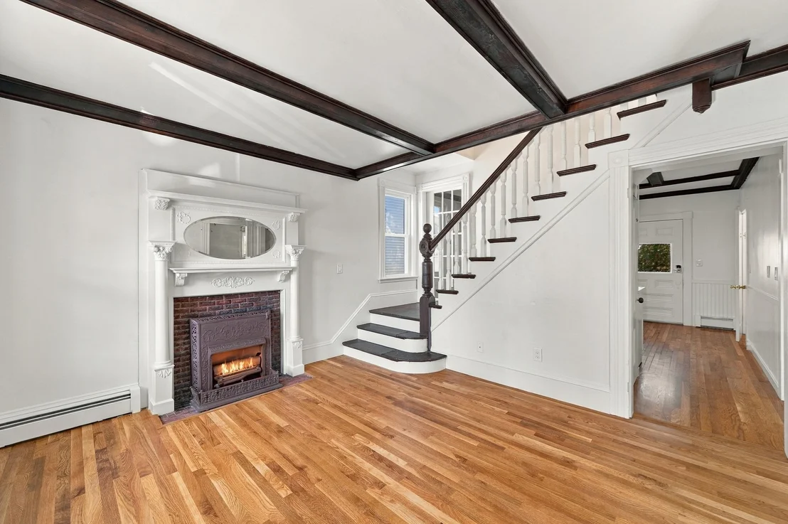 Photo of 21 West Avenue