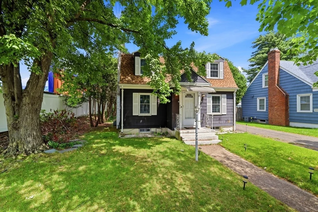 Photo of 15 Lucerne Road