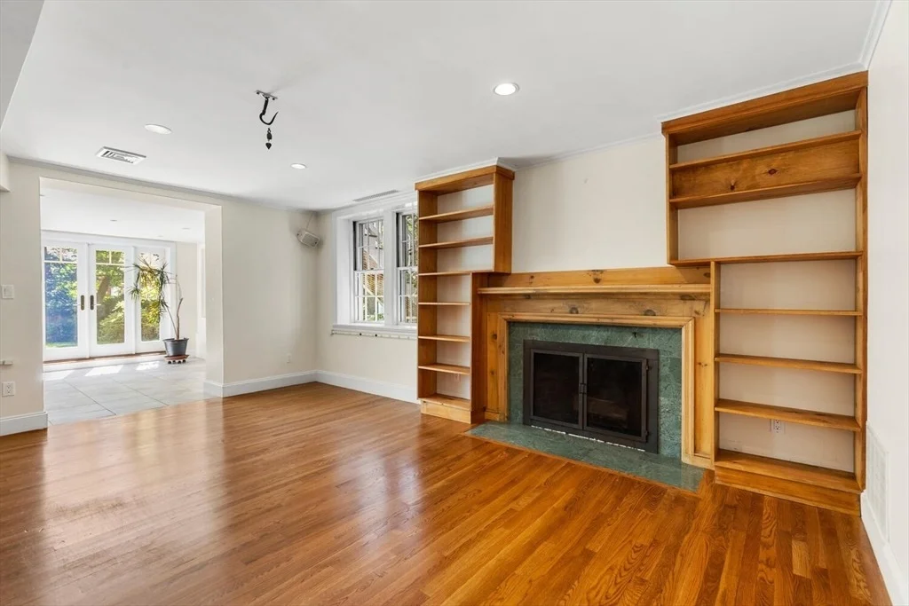Photo of 167 Willard Rd