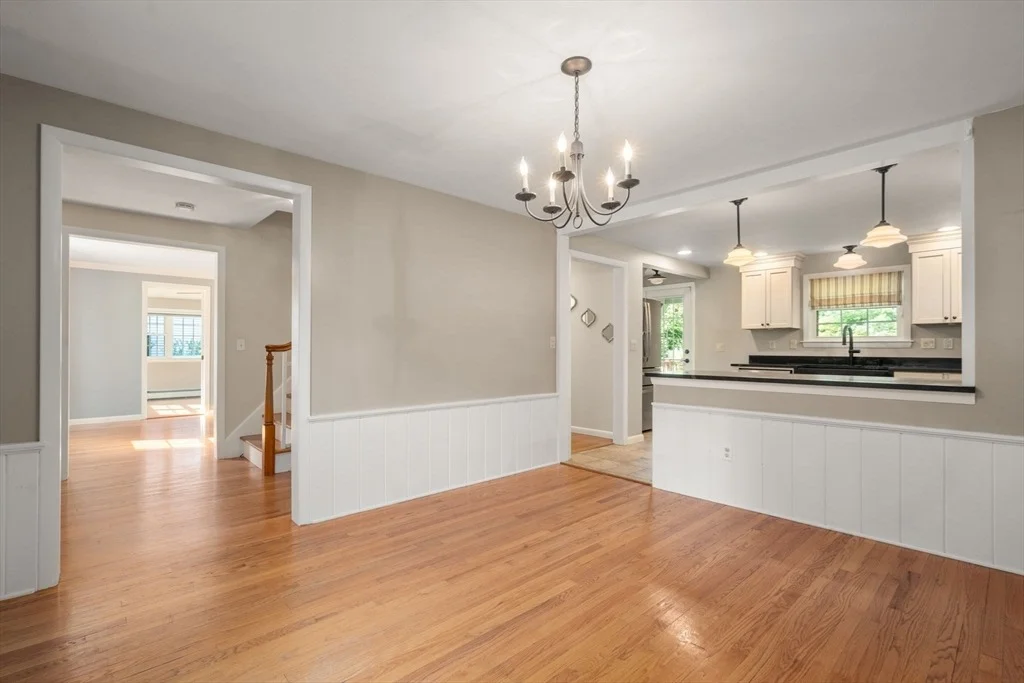Photo of 144 Burbank Road