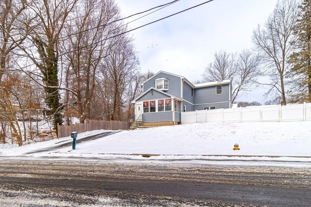 Photo of 8 Putnam Street