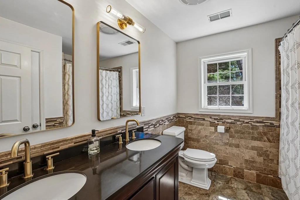 Photo of 20 Walnut Hill Dr