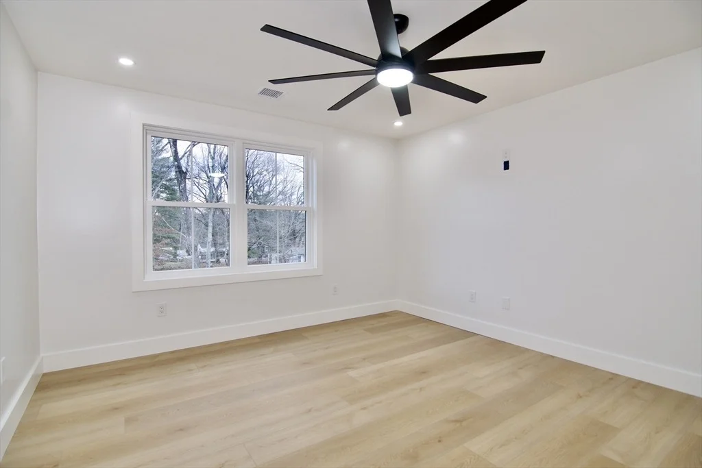 Photo of 3 Mohawk St