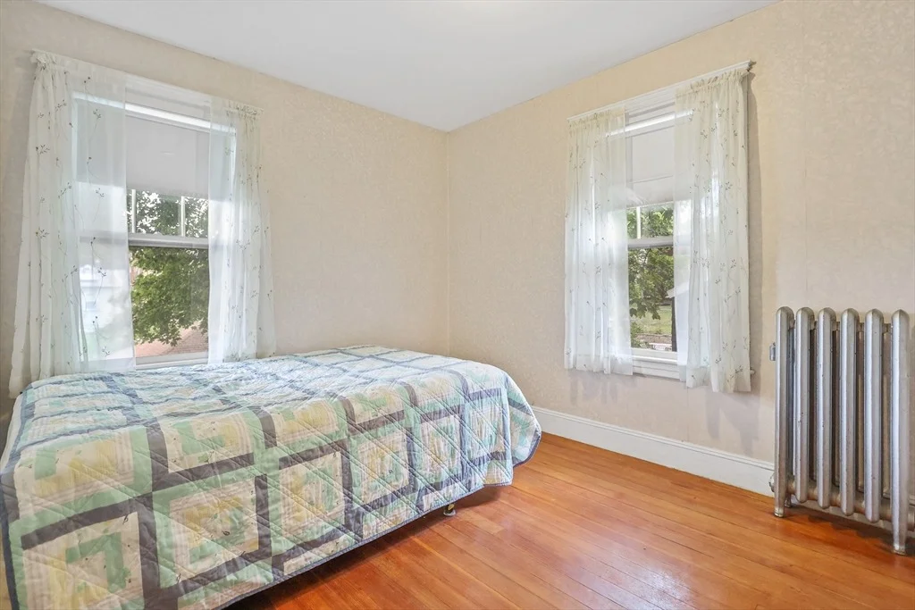 Photo of 13 Endicott St