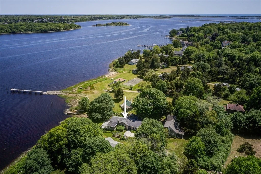 Photo of 1518 Drift Road