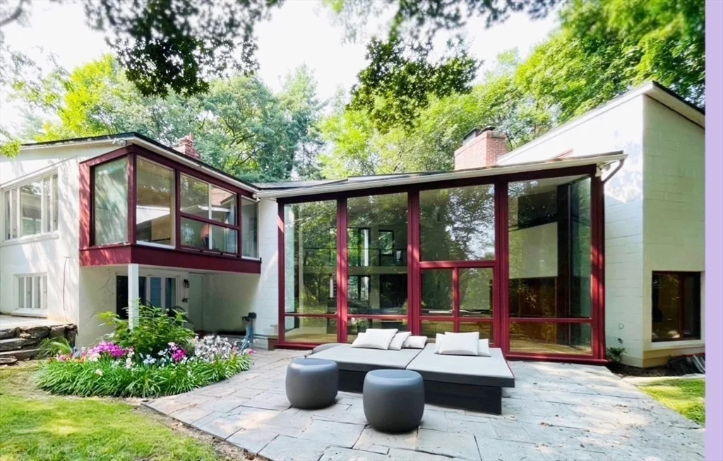 Photo of 115 Juniper Rd