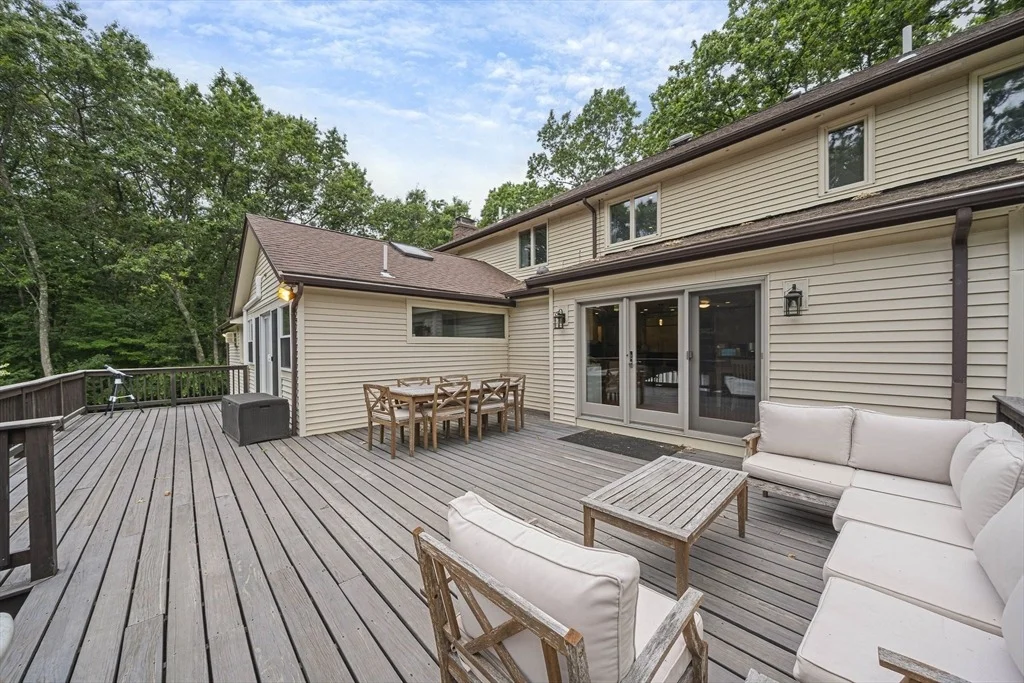 Photo of 42 Eisenhower Dr