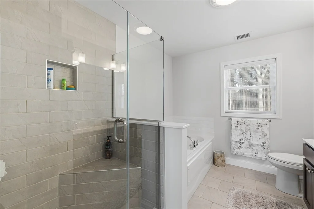Photo of 162 Bayberry Rd
