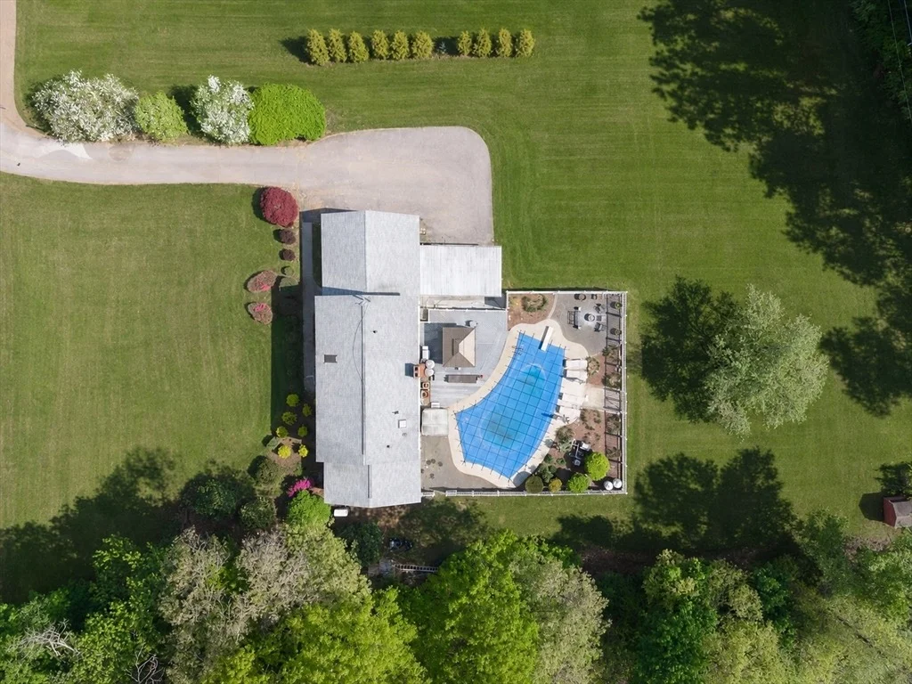 Photo of 45 River Rd