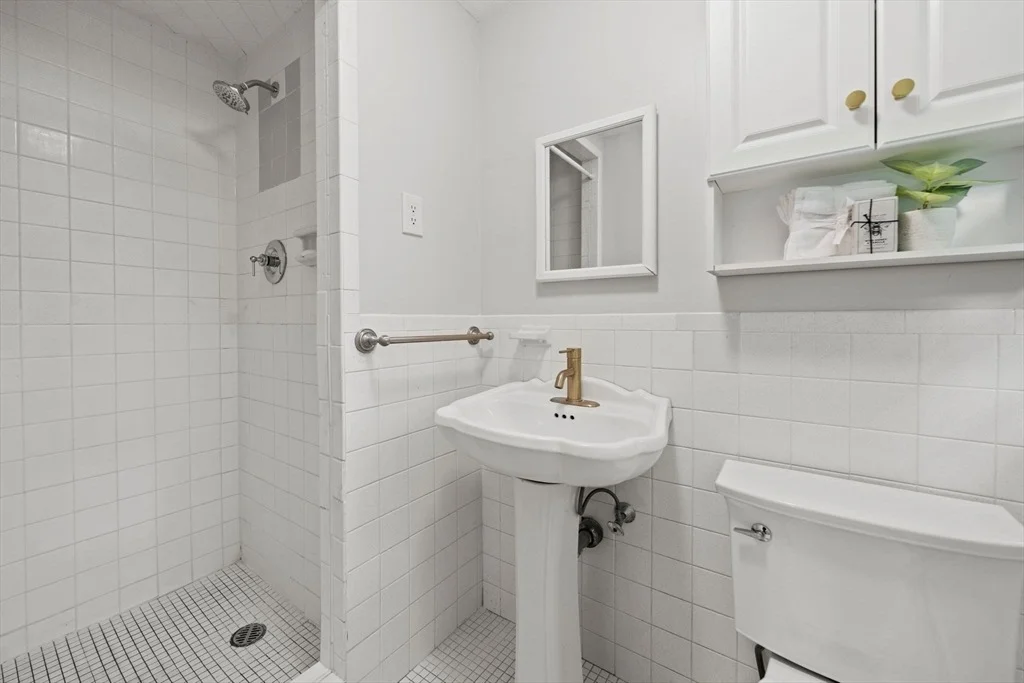 Photo of 5 Ivanhoe Dr.