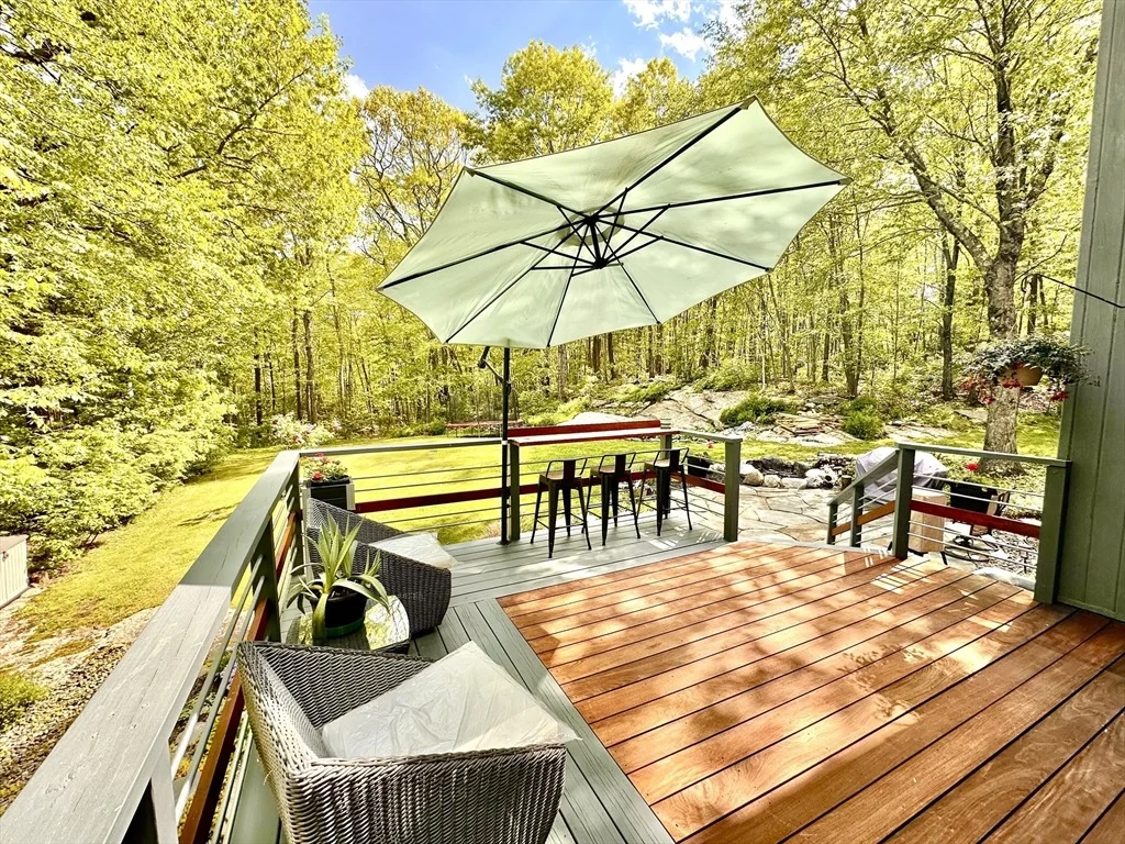 Photo of 14 Laurel Ridge Dr