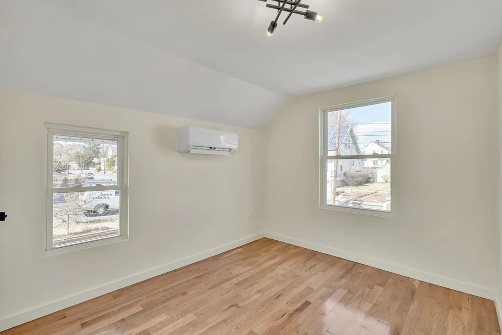 Photo of 56 Riverview St