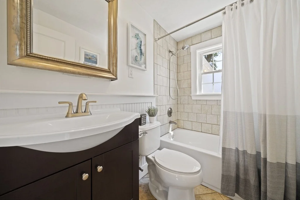 Photo of 166 Jefferson Street