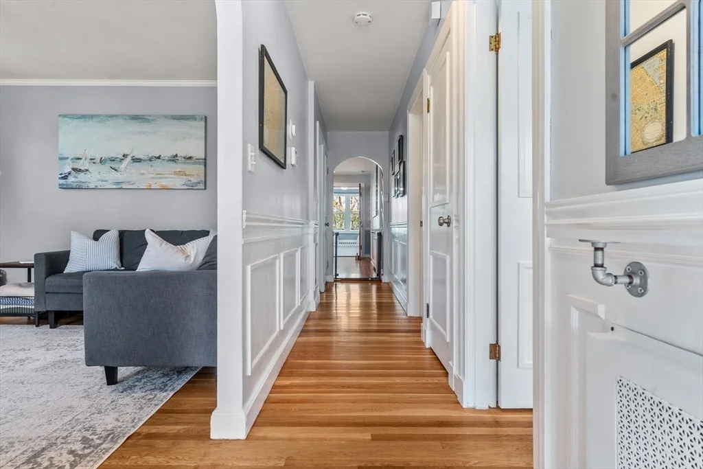 Photo of 28 Riverside Sq