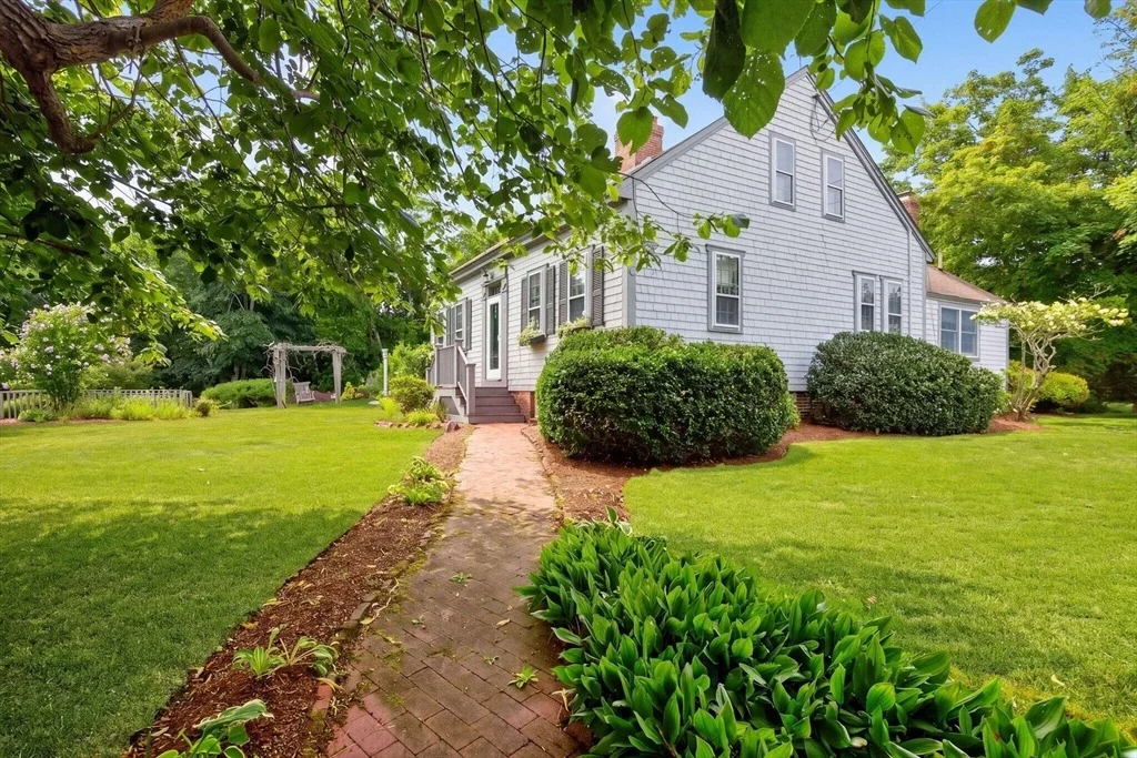 Photo of 74 Doane Rd