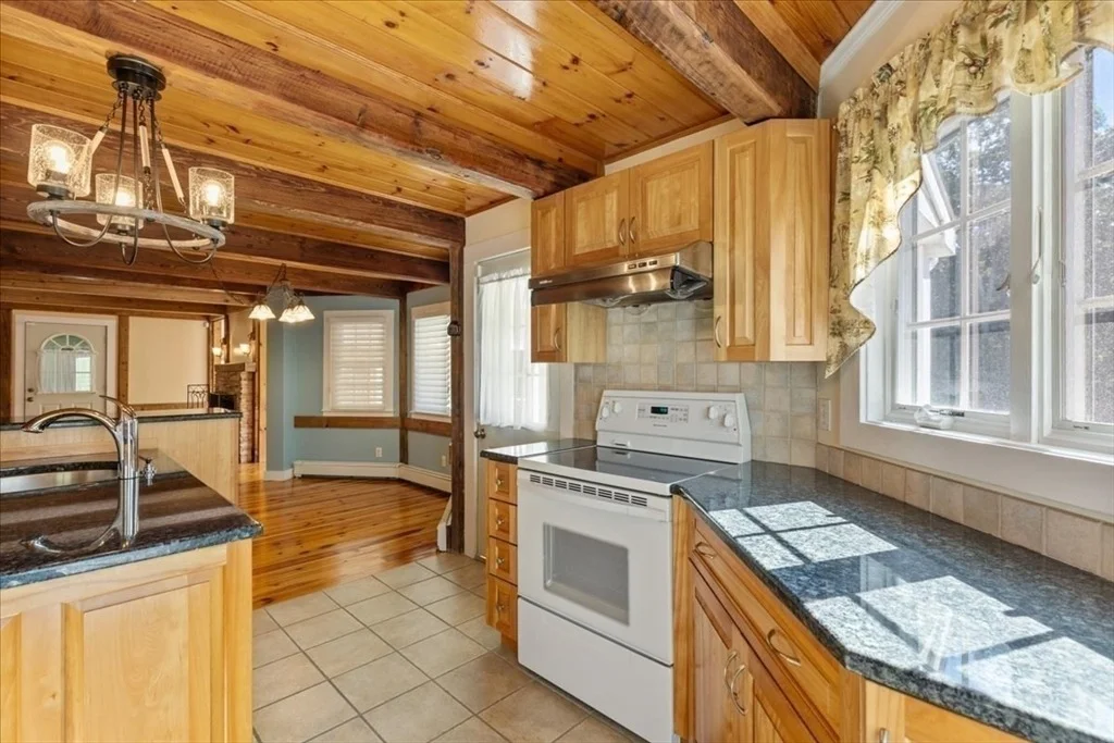 Photo of 16 Indian Ln