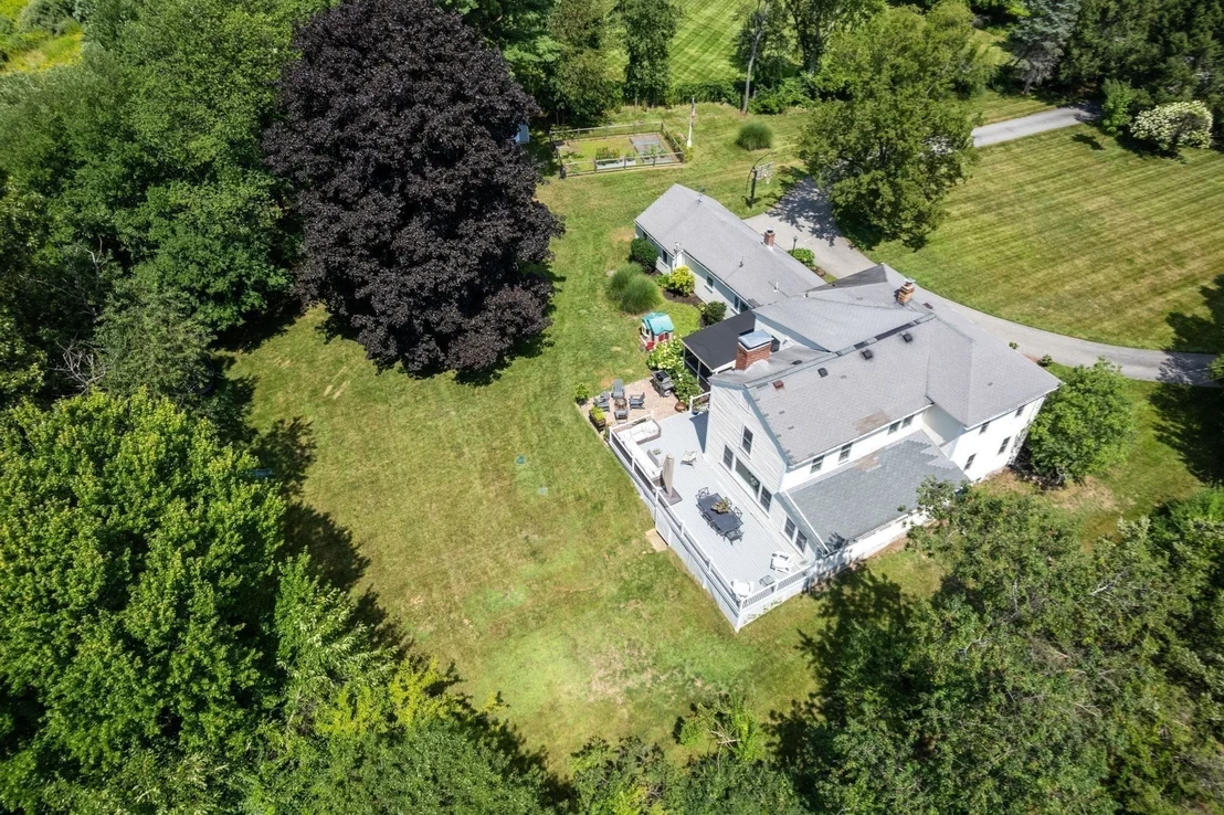 Photo of 320 Western Avenue