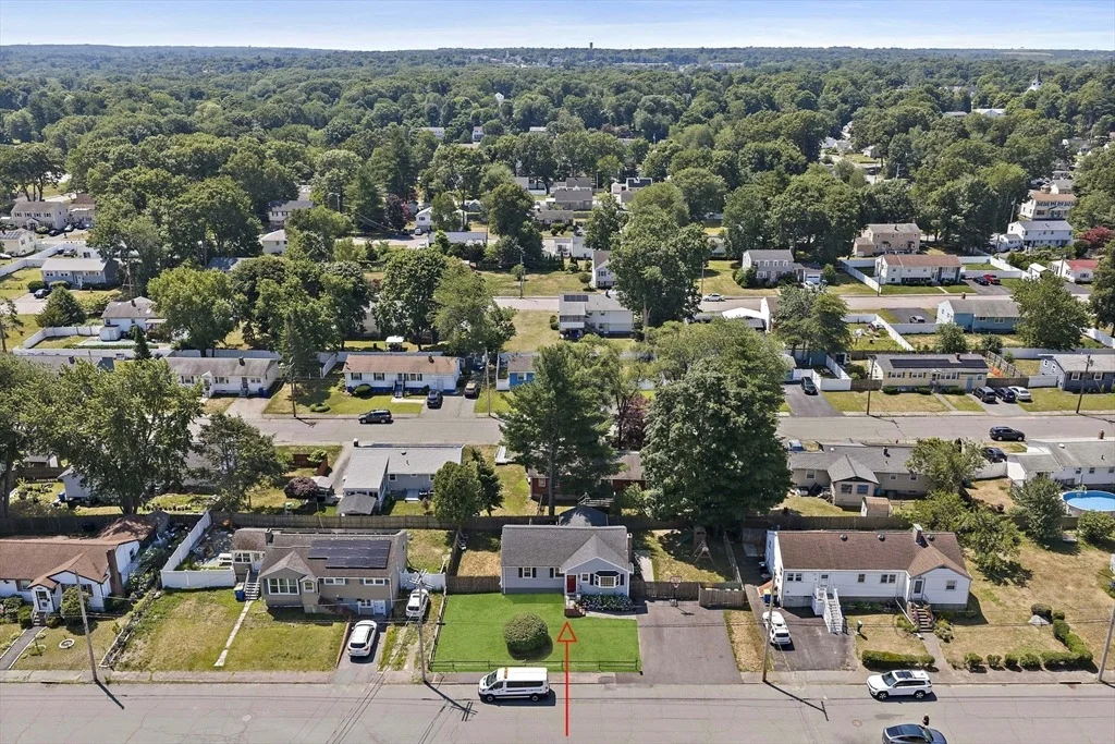 Photo of 33 Bartlett Rd