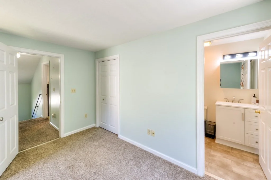Photo of 39 Ledgecrest Dr