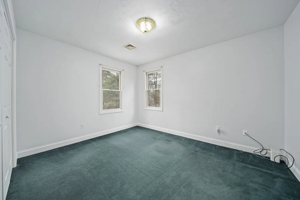 Photo of 67 Henderson Ln