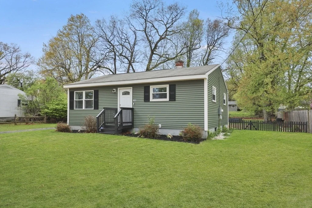 Photo of 152 Shady Brook Ln