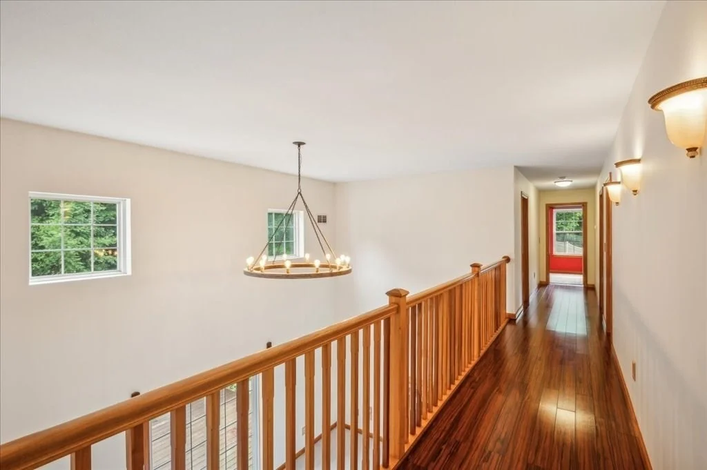 Photo of 77 Cheryl Cir