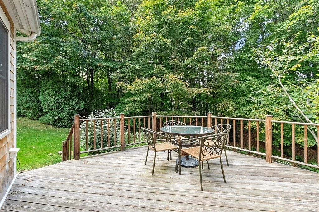 Photo of 20 Woodside Dr