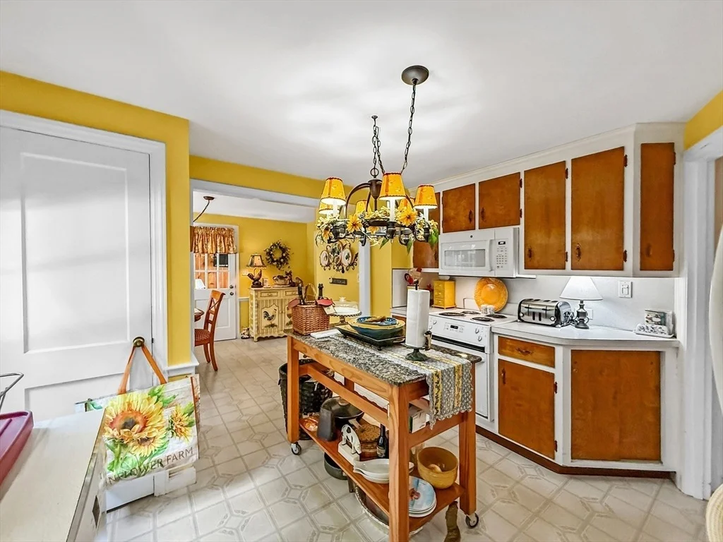 Photo of 8 Thorndike Rd