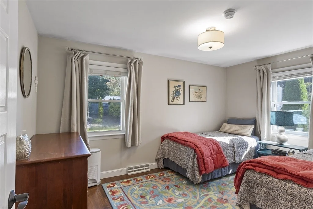 Photo of 16 Jonathan Dr