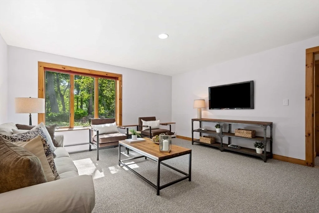 Photo of 3 Whitman Pl