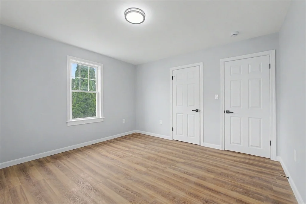 Photo of 298 King St
