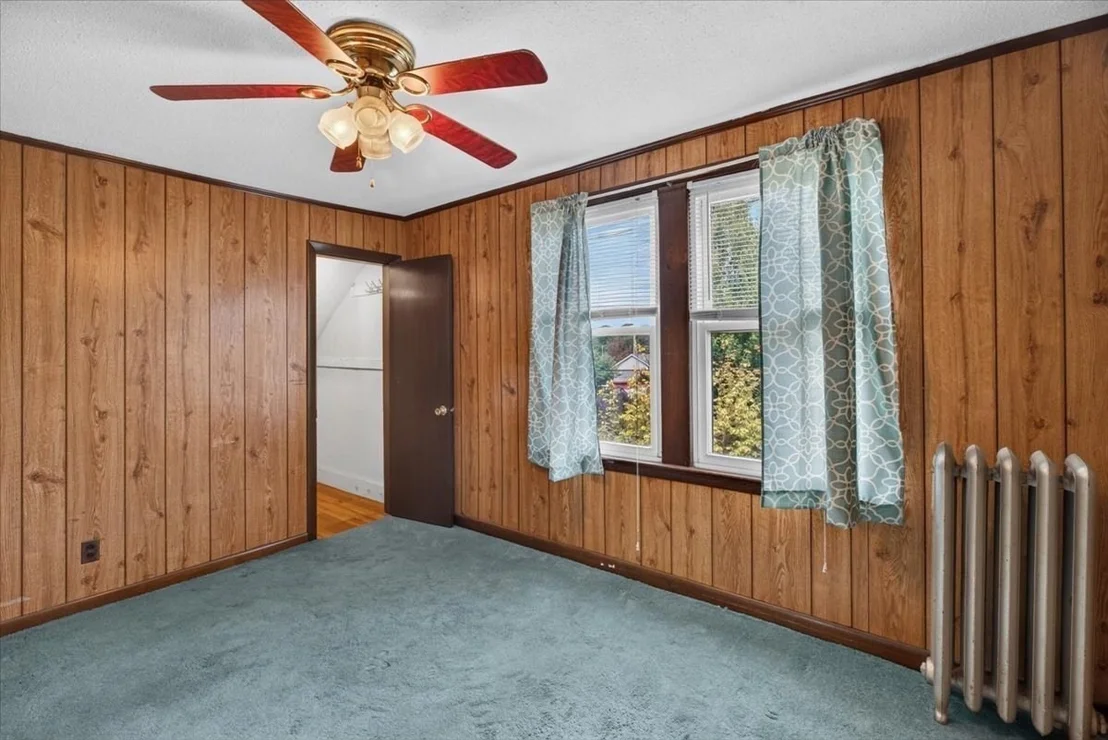 Photo of 35 Lorraine St