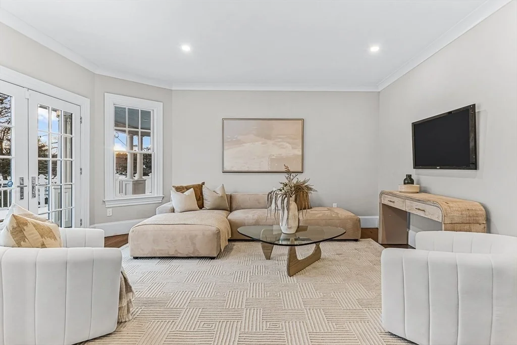 Photo of 6 Lakeview Road