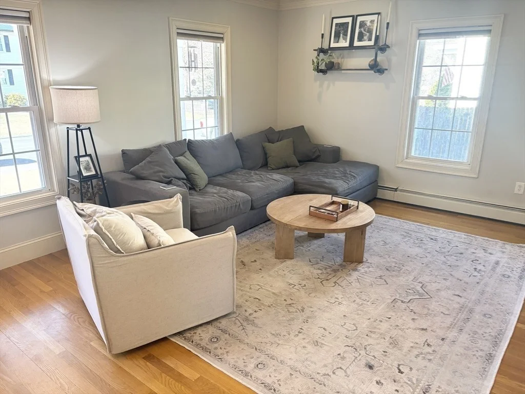Photo of 9 Ray Ave