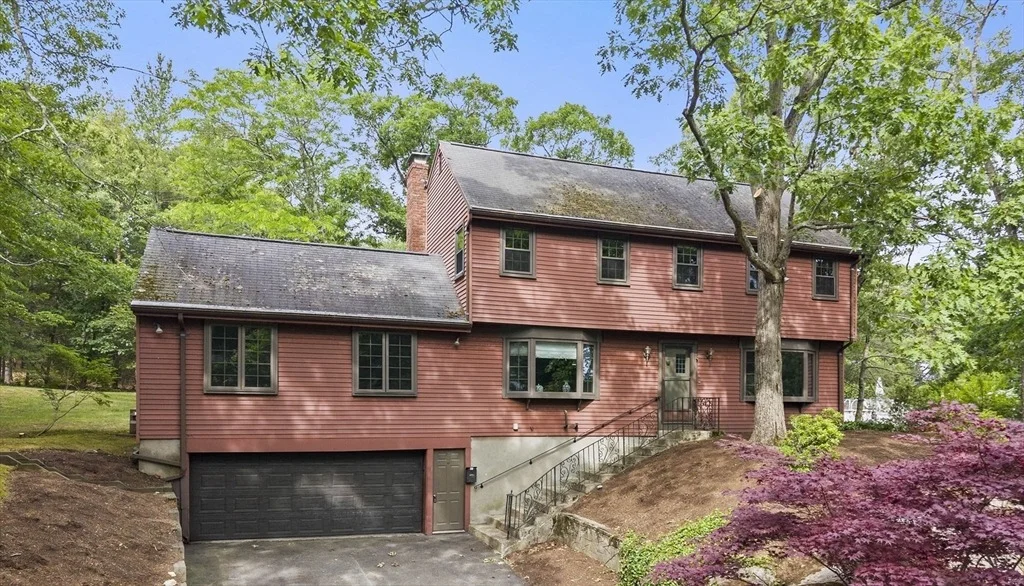 Photo of 37 Michele Ln