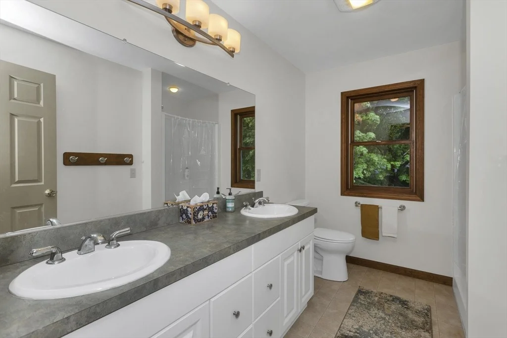 Photo of 44 Westhampton Road