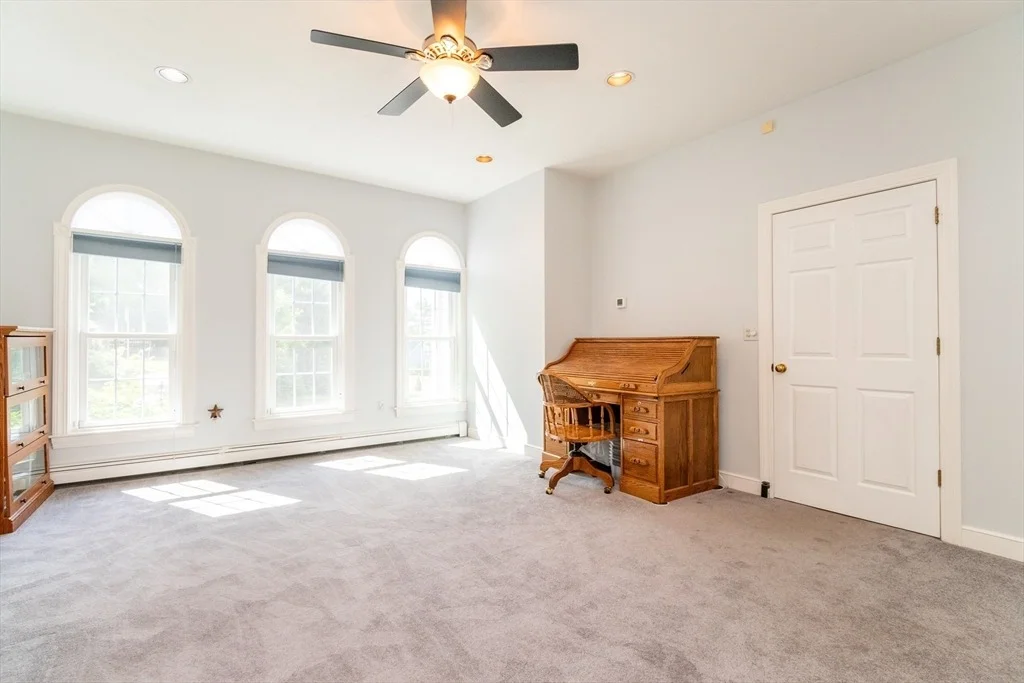 Photo of 25 Windsor Dr
