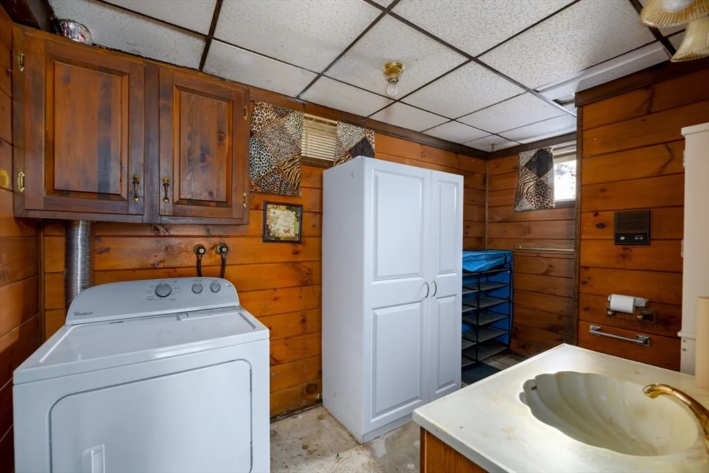 Photo of 375 Belchertown Rd