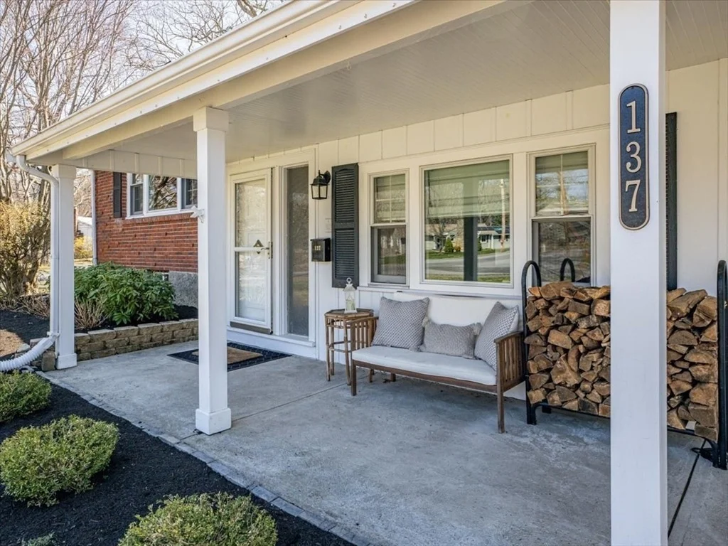 Photo of 137 Robert Rd