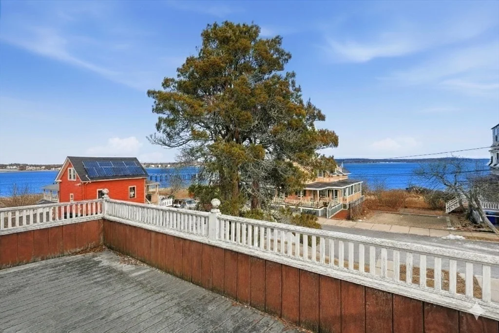 Photo of 4 Beach Ave
