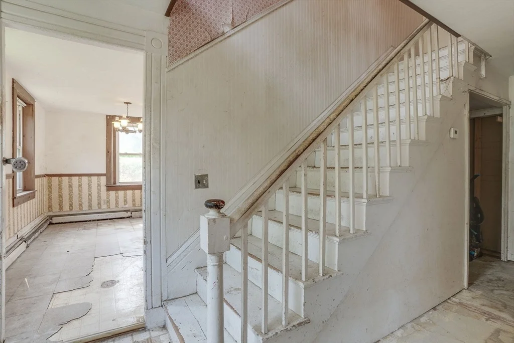 Photo of 691 River St