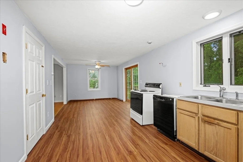Photo of 7 Sneade Dr