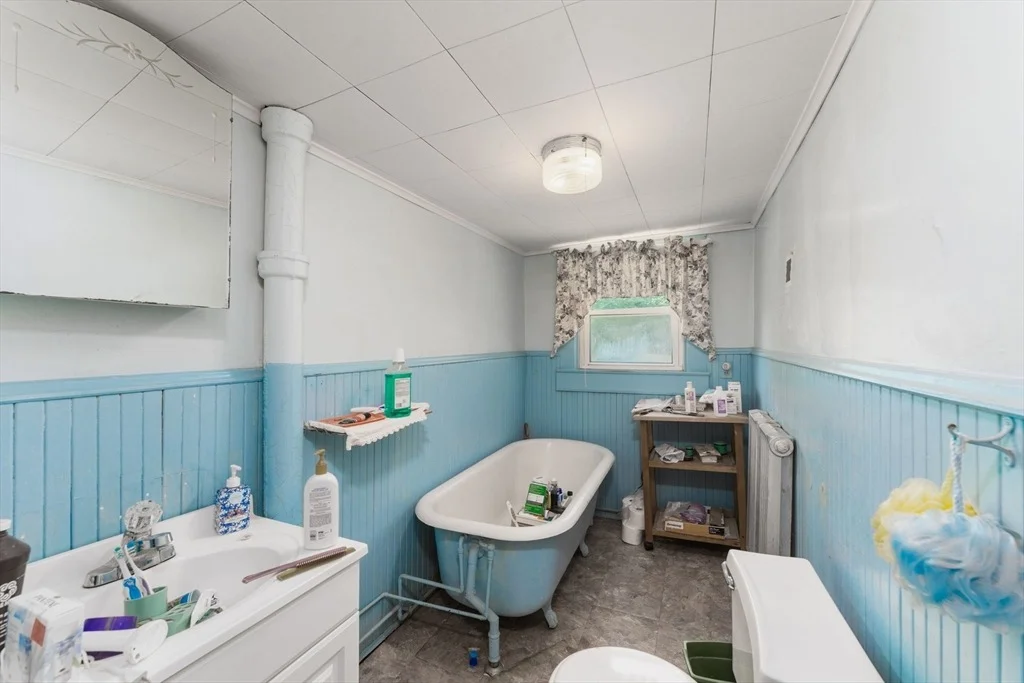 Photo of 48 Huntington Avenue