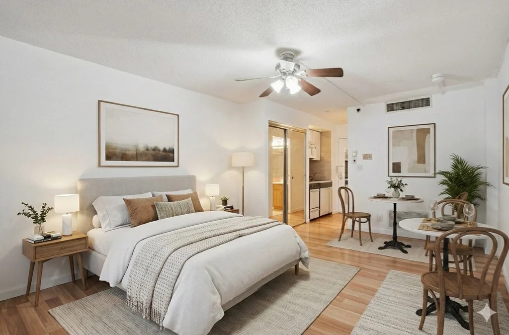 Photo of Unit 310 at 70 Southbridge Street