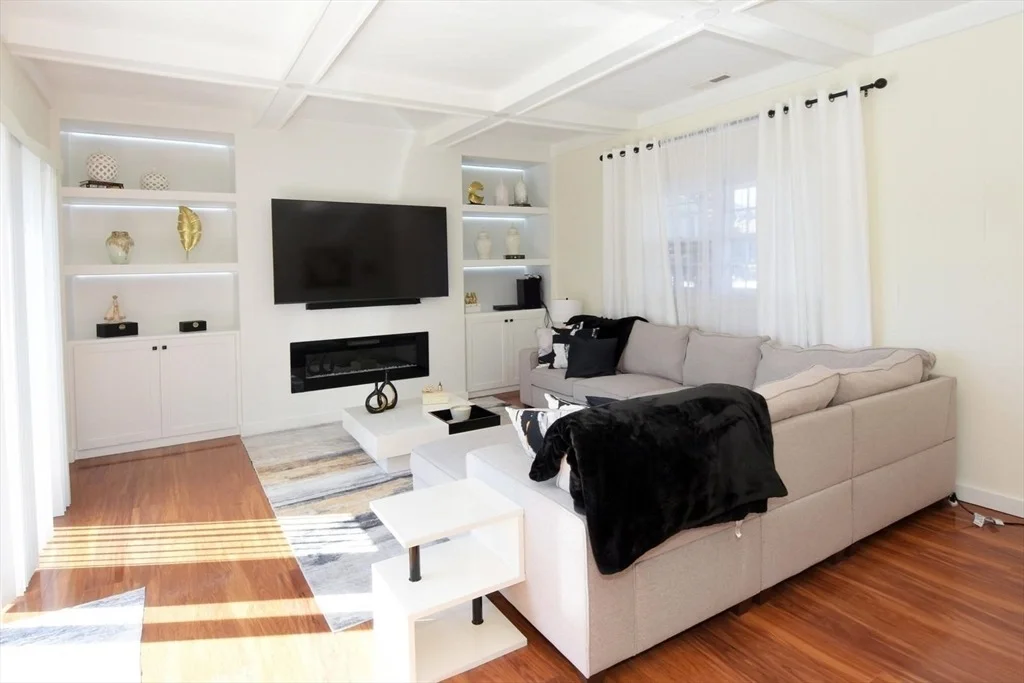 Photo of 7 Erhardt Ter