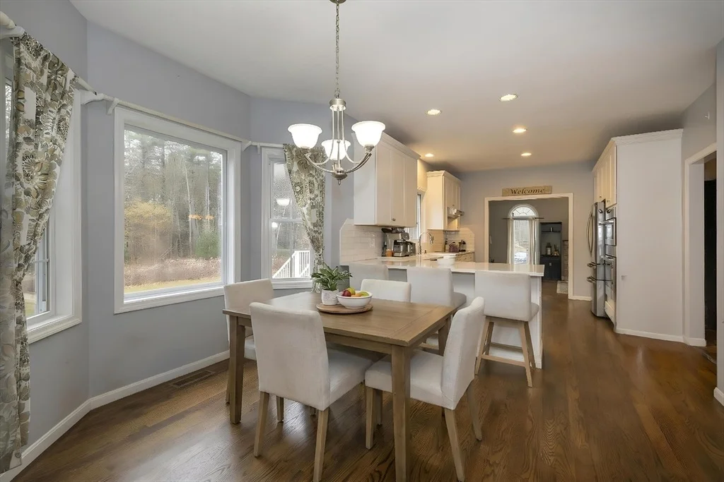 Photo of 142 River Rd