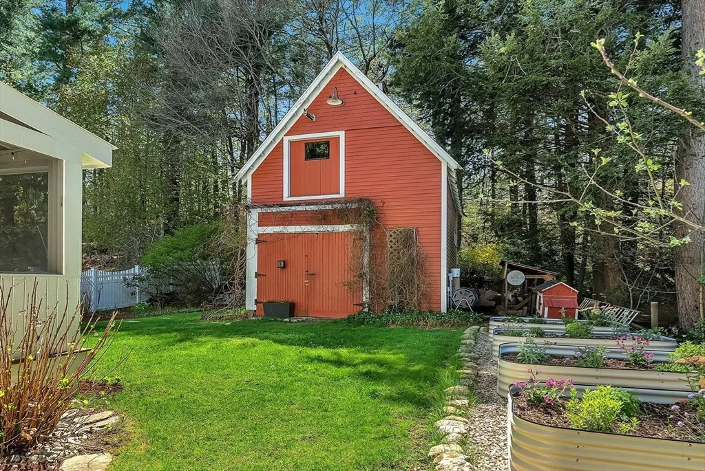 Photo of 77 Brook Rd