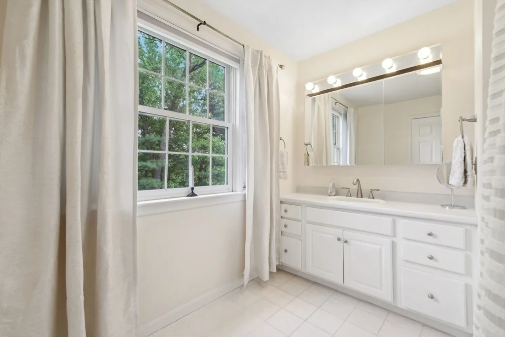 Photo of 176 Crescent St