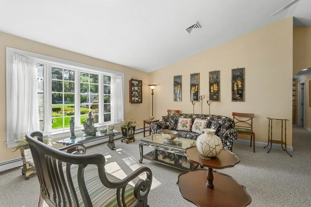 Photo of 87 Foxglove Rd